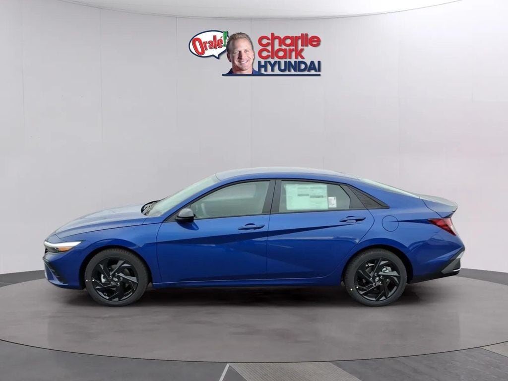 New 2026 Hyundai Elantra SEL Sport Sedan