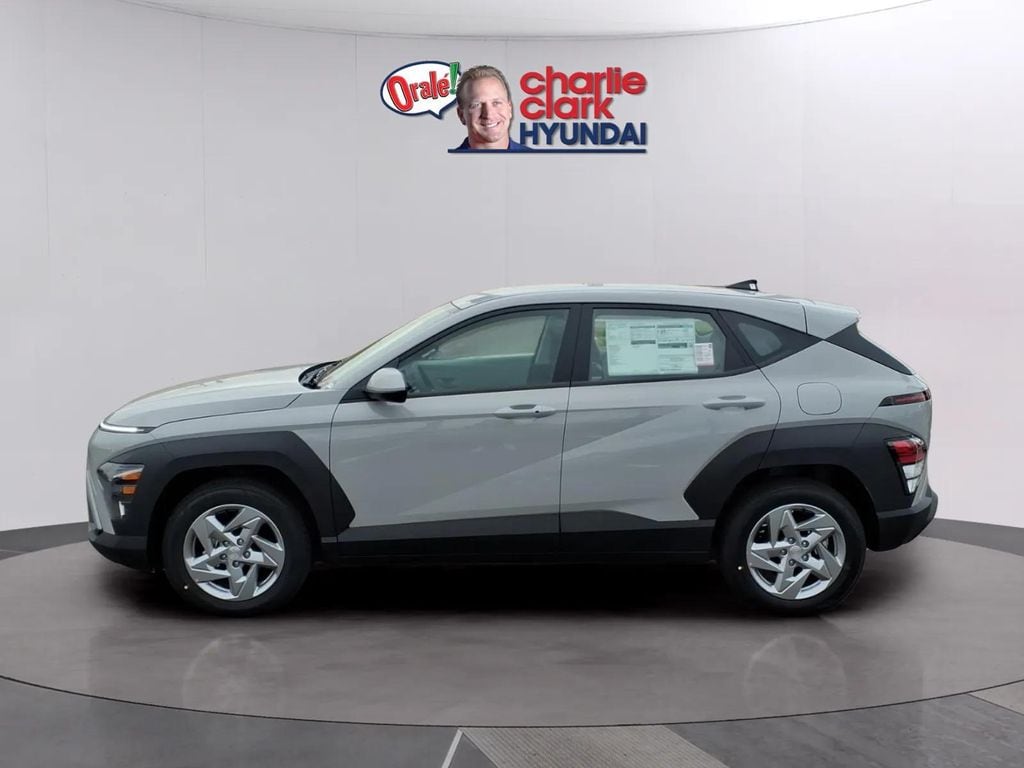 New 2026 Hyundai Kona SE FWD SUV