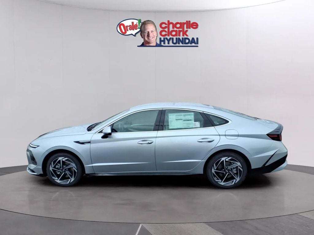 New 2026 Hyundai Sonata SEL Sport Sedan