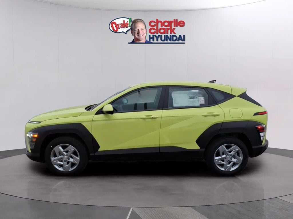 New 2026 Hyundai Kona SE FWD SUV