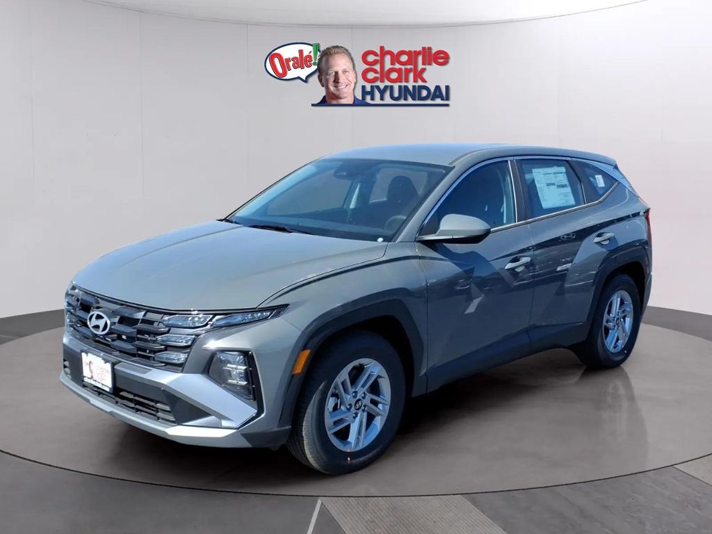 New 2026 Hyundai Tucson SE FWD