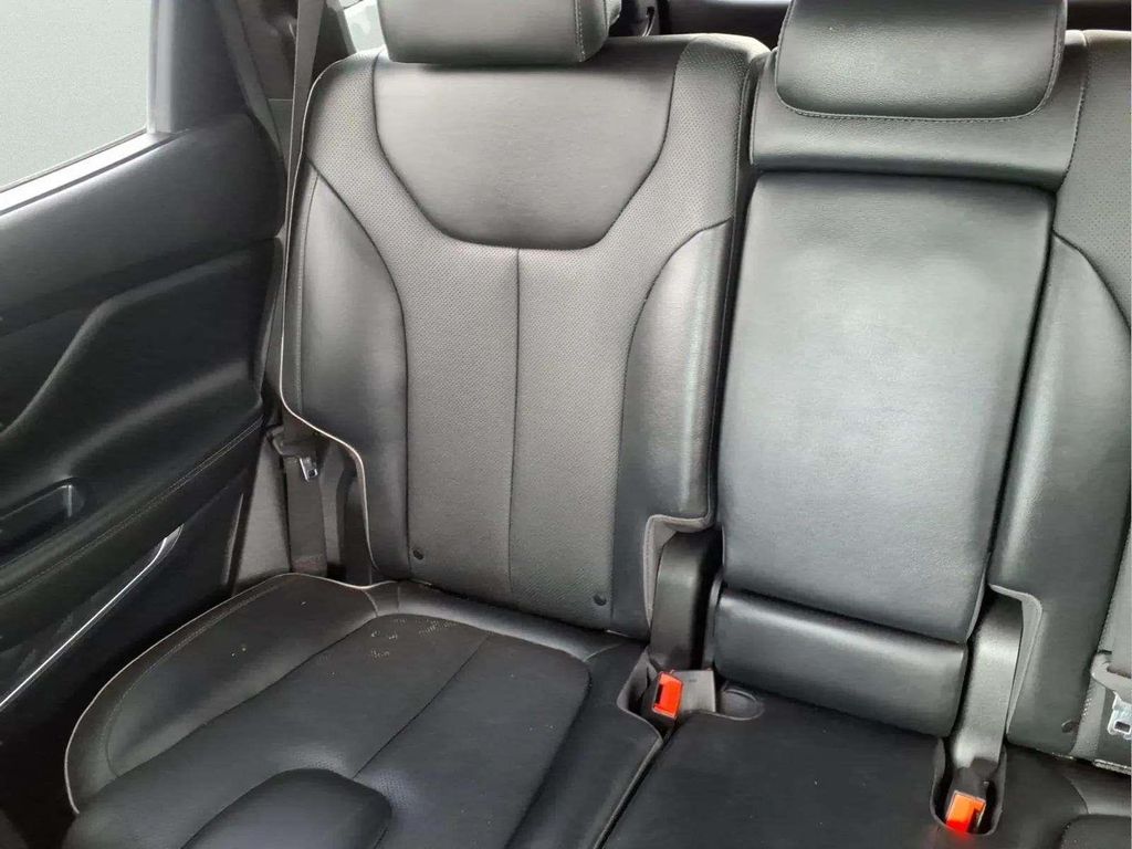 2022 Hyundai Santa Fe Limited - Photo 16