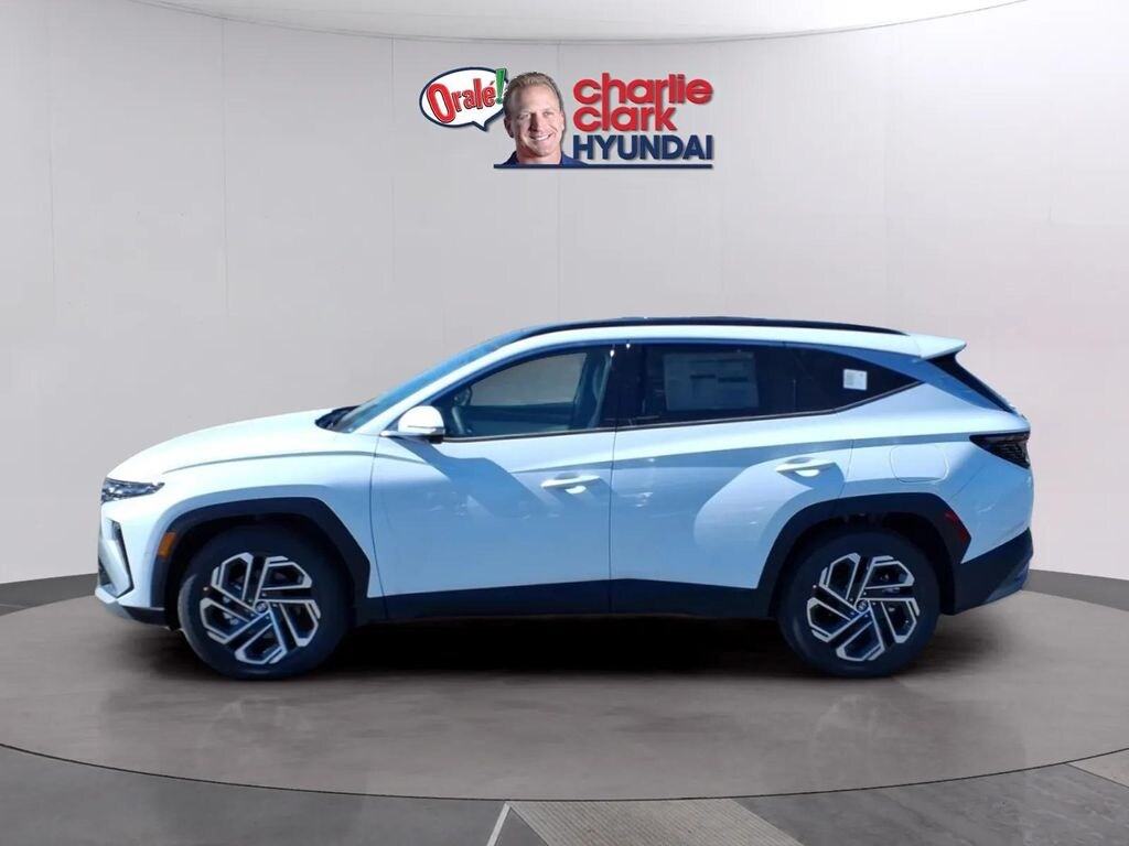 New 2026 Hyundai Tucson Limited FWD SUV