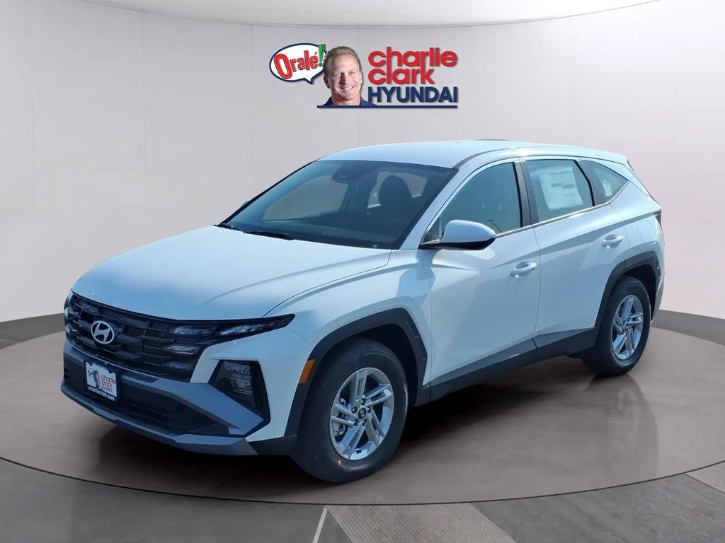 New 2026 Hyundai Tucson SE FWD