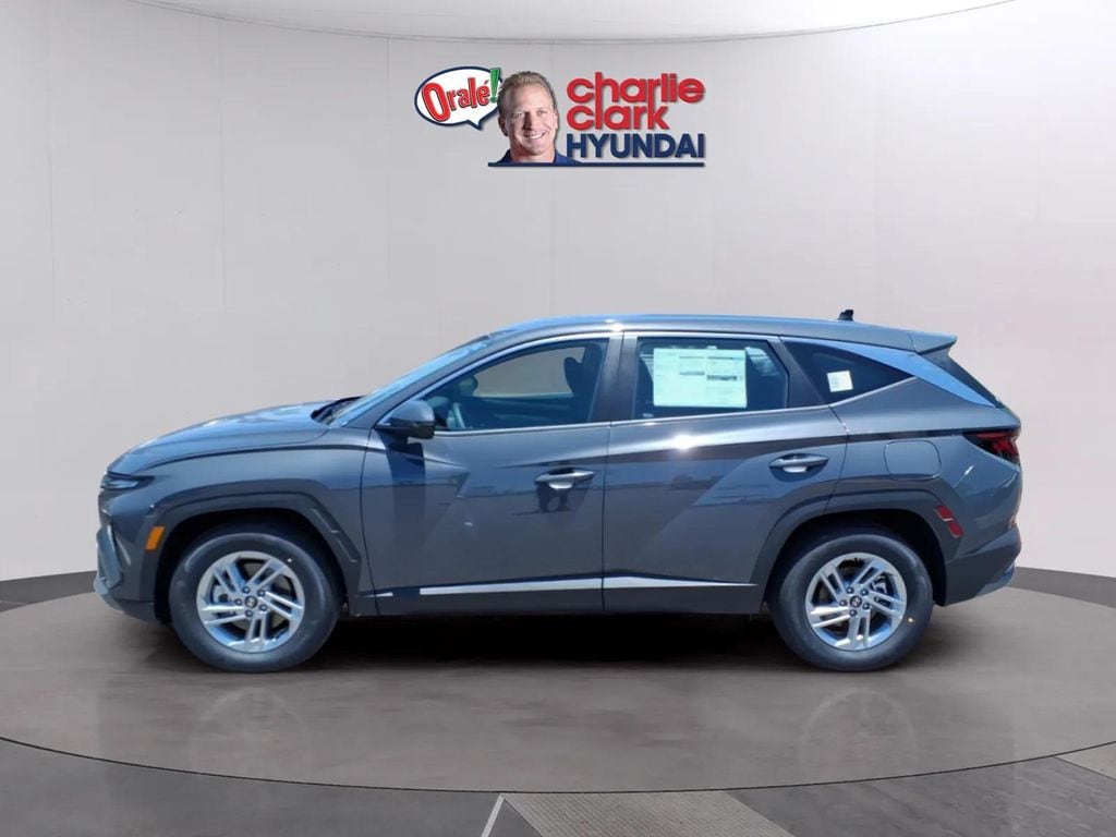 New 2026 Hyundai Tucson SE FWD SUV