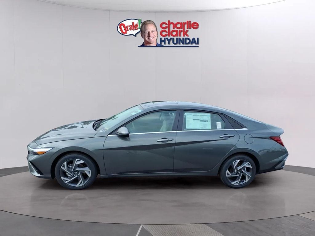 New 2026 Hyundai Elantra Limited Sedan