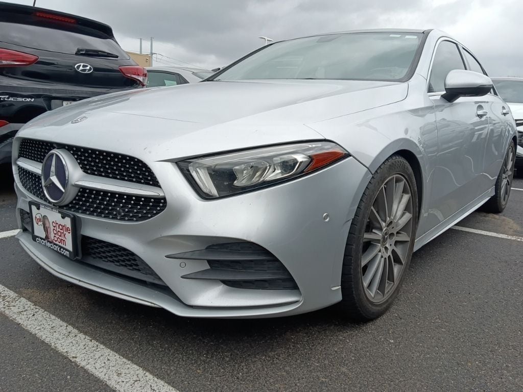 2020 Mercedes-Benz A-Class A220's photo