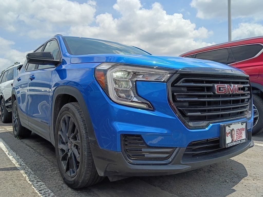Used 2024 GMC Terrain SLE SUV