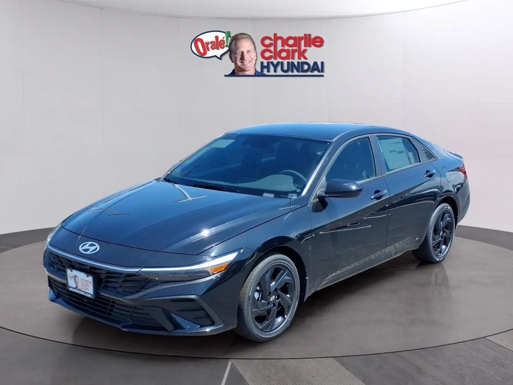 New 2026 Hyundai Elantra SEL Sport Sedan