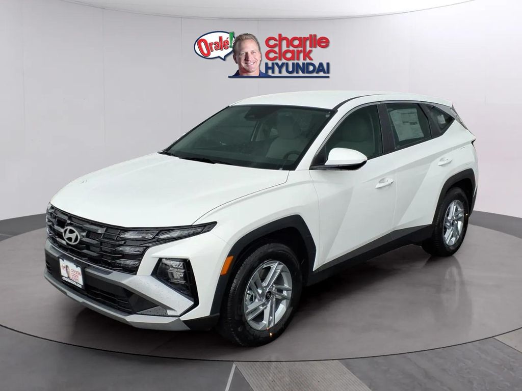 New 2026 Hyundai Tucson SE FWD