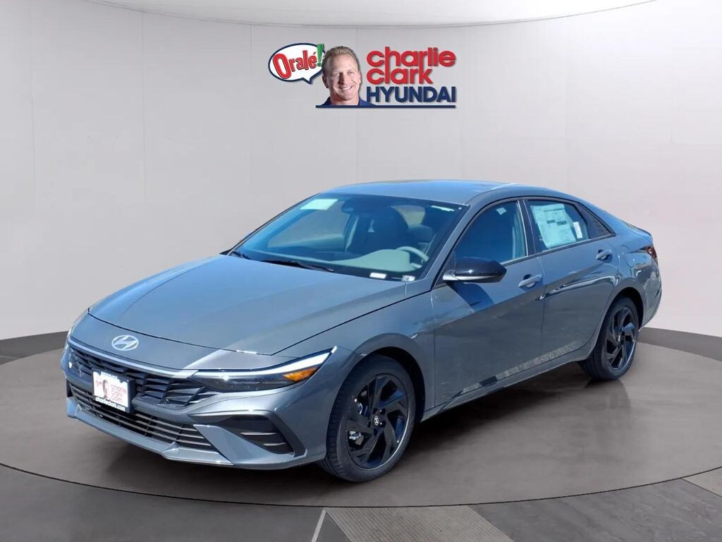 New 2026 Hyundai Elantra SEL Sport Sedan
