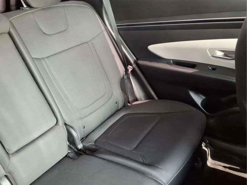 2024 Hyundai Tucson SE - Photo 17