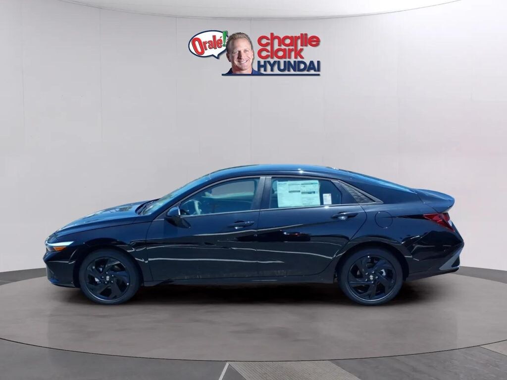 New 2026 Hyundai Elantra SEL Sport Sedan