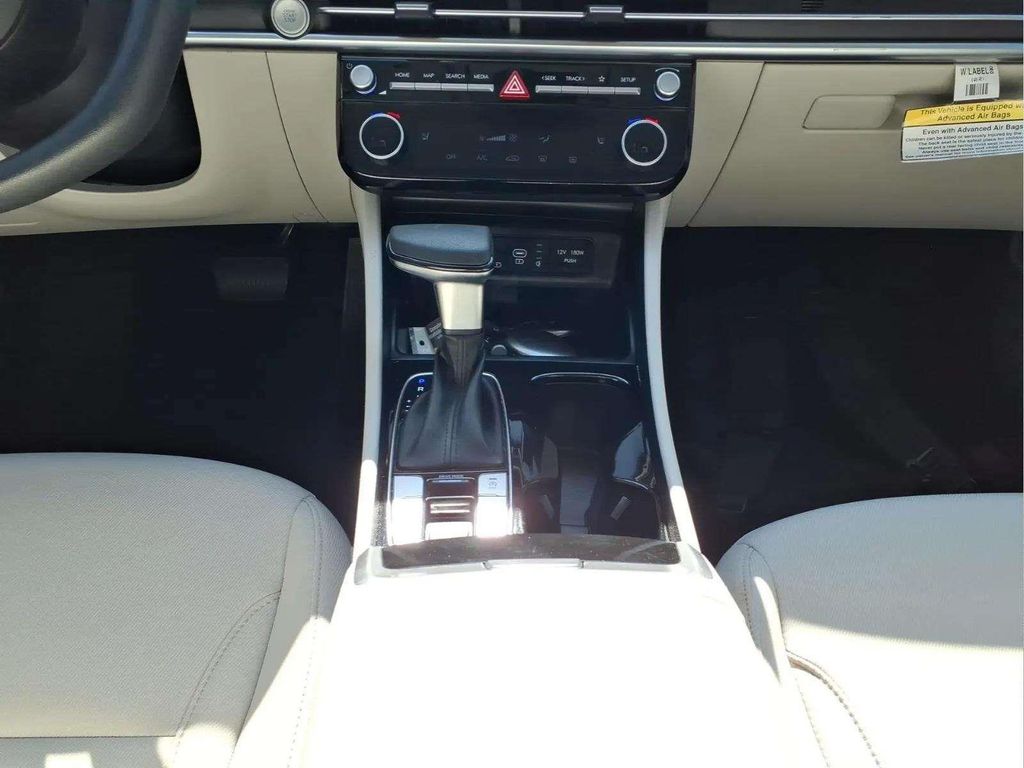 2025 Hyundai Tucson SEL - Photo 10
