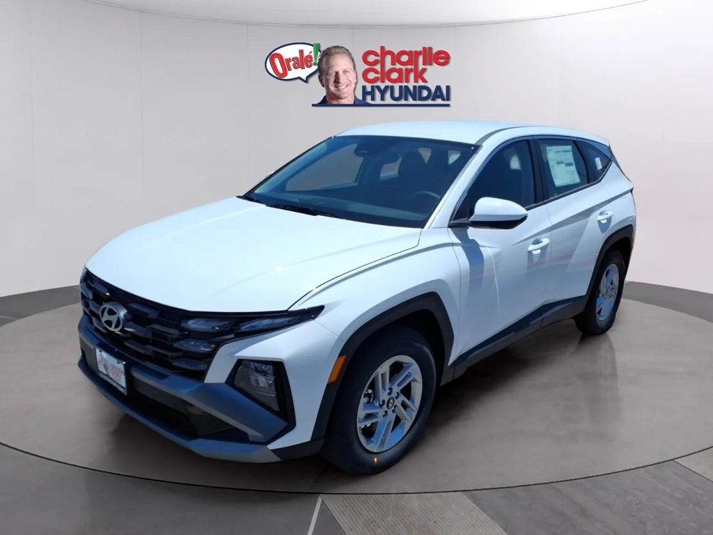 New 2026 Hyundai Tucson SE FWD
