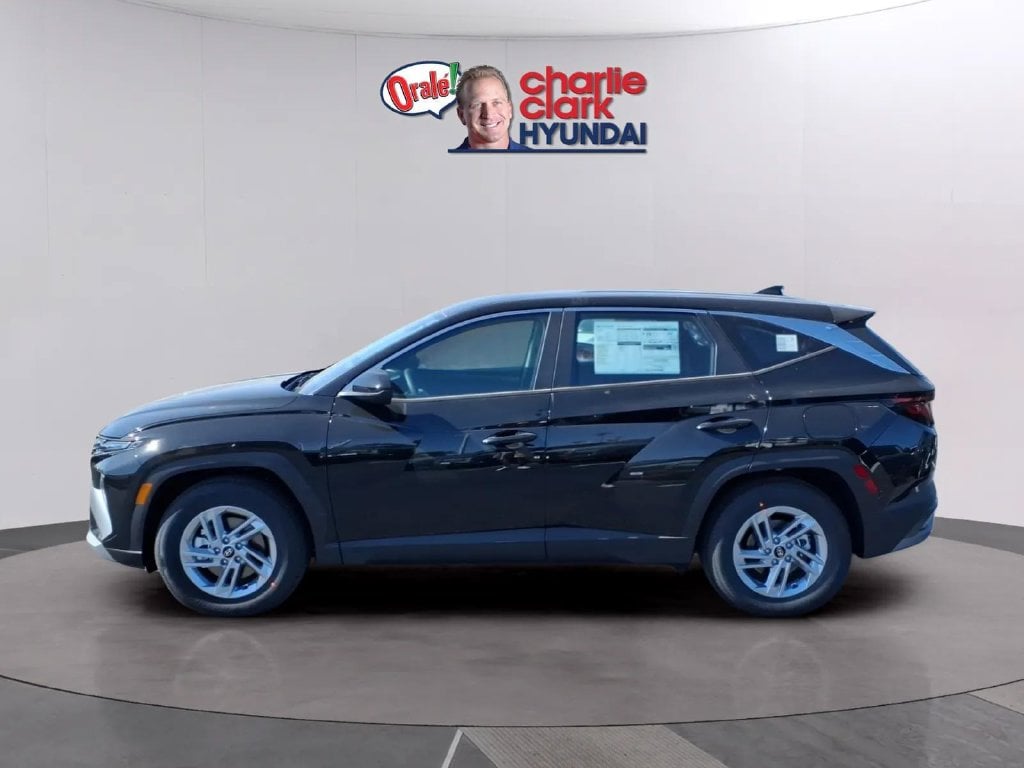 New 2026 Hyundai Tucson SE FWD SUV