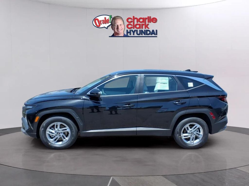 New 2026 Hyundai Tucson SE FWD SUV