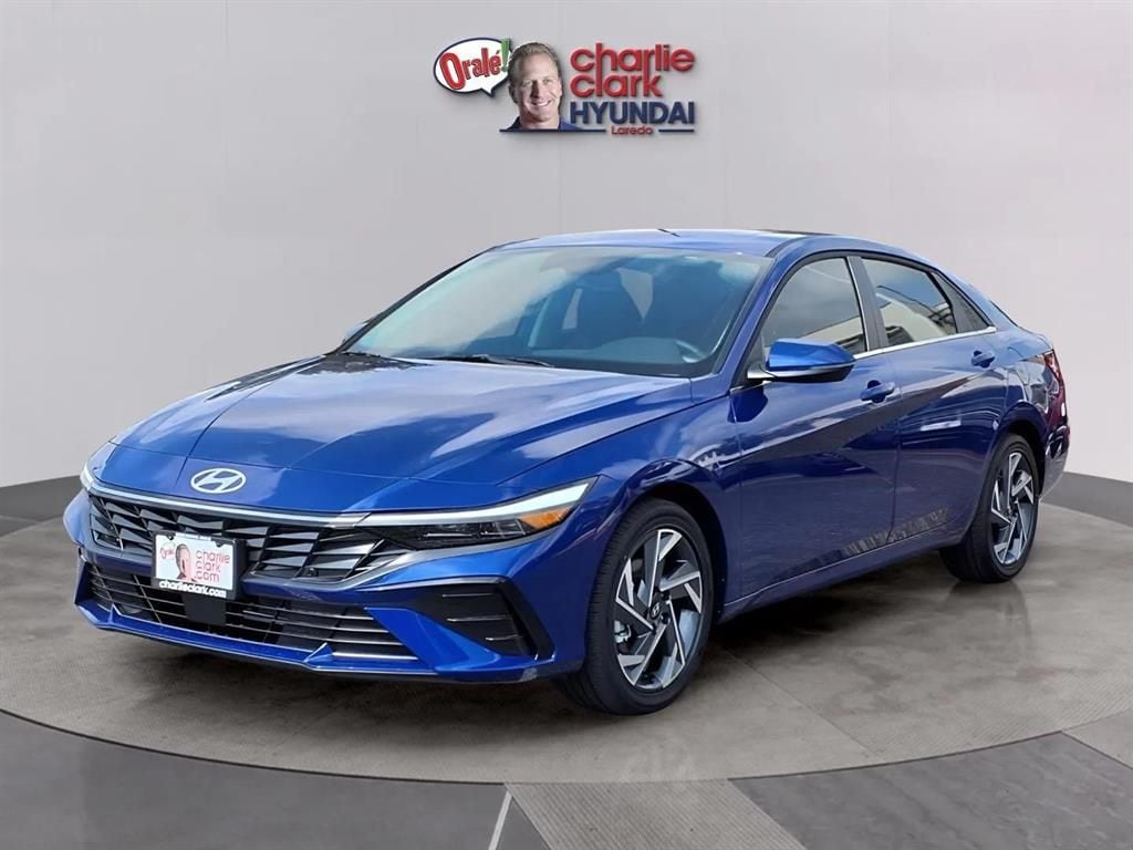 New 2025 Hyundai Elantra Limited Sedan