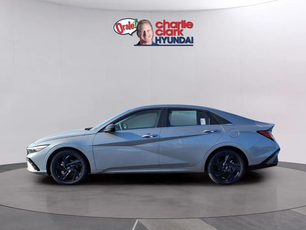 New 2026 Hyundai Elantra SEL Sport Premium Sedan