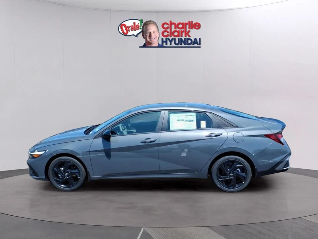 New 2026 Hyundai Elantra SEL Sport Sedan