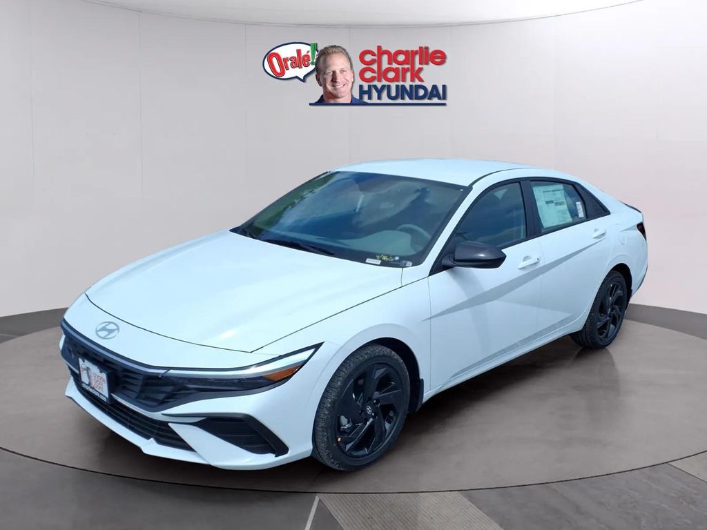 New 2026 Hyundai Elantra SEL Sport