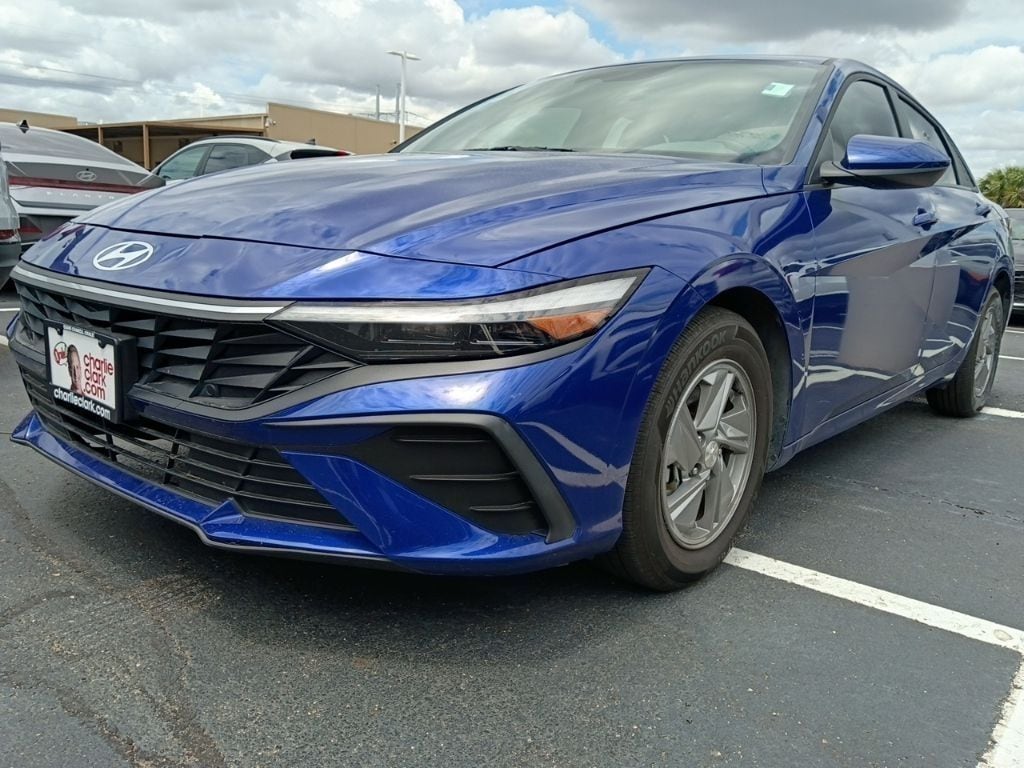 Certified 2024 Hyundai Elantra SE Sedan