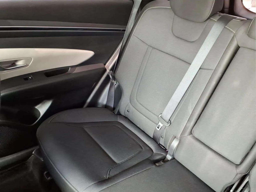 2024 Hyundai Tucson SE - Photo 15