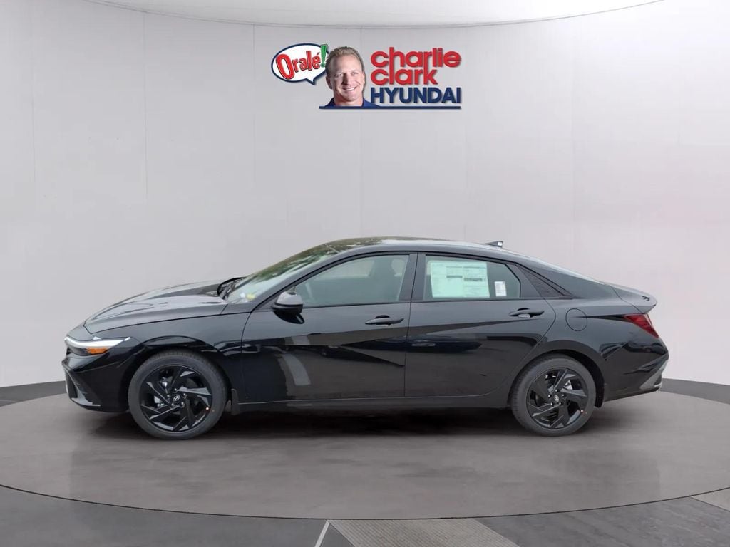 New 2026 Hyundai Elantra SEL Sport Sedan