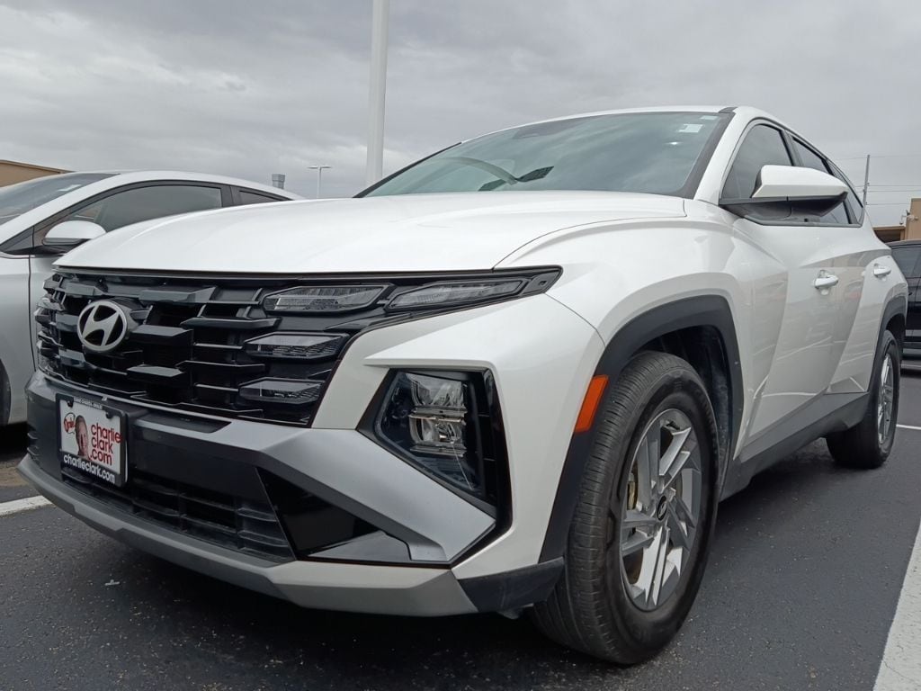 2025 Hyundai Tucson SE