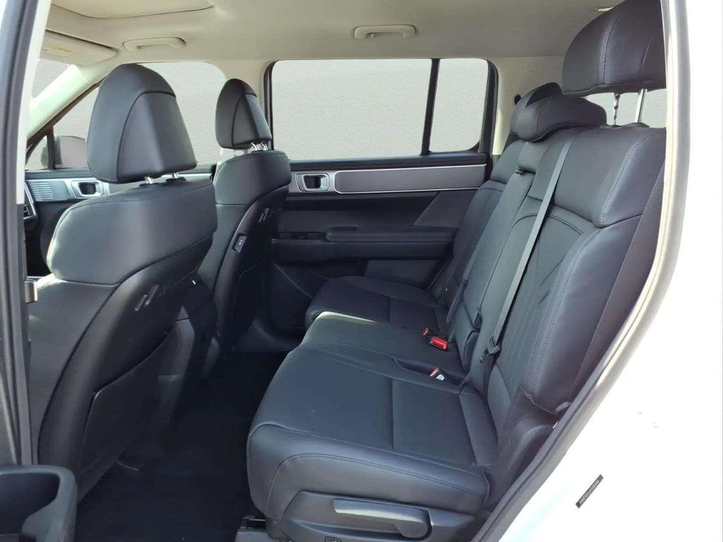 2026 Hyundai Santa Fe XRT - Photo 10