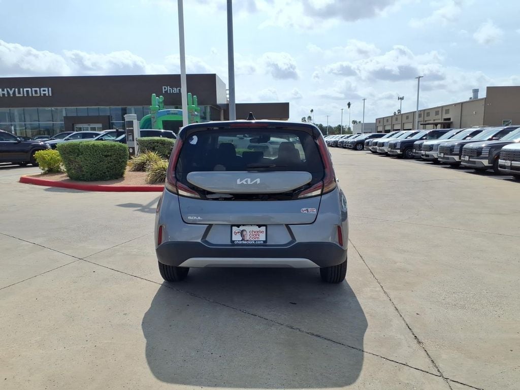 2023 Kia Soul LX - Photo 4