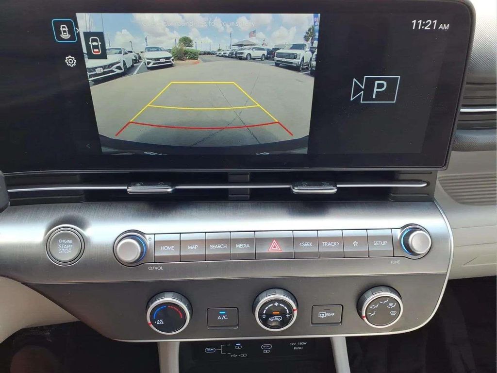 2024 Hyundai Kona SE - Photo 15