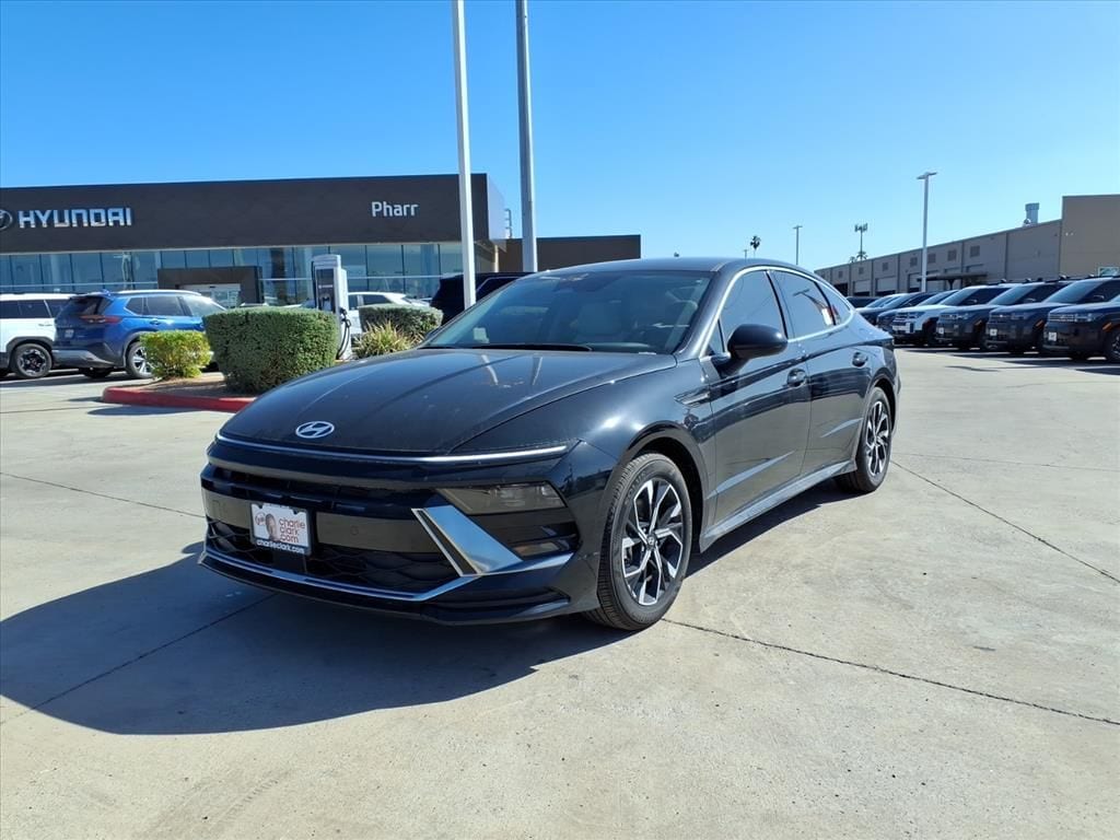 2025 Hyundai Sonata SEL's photo