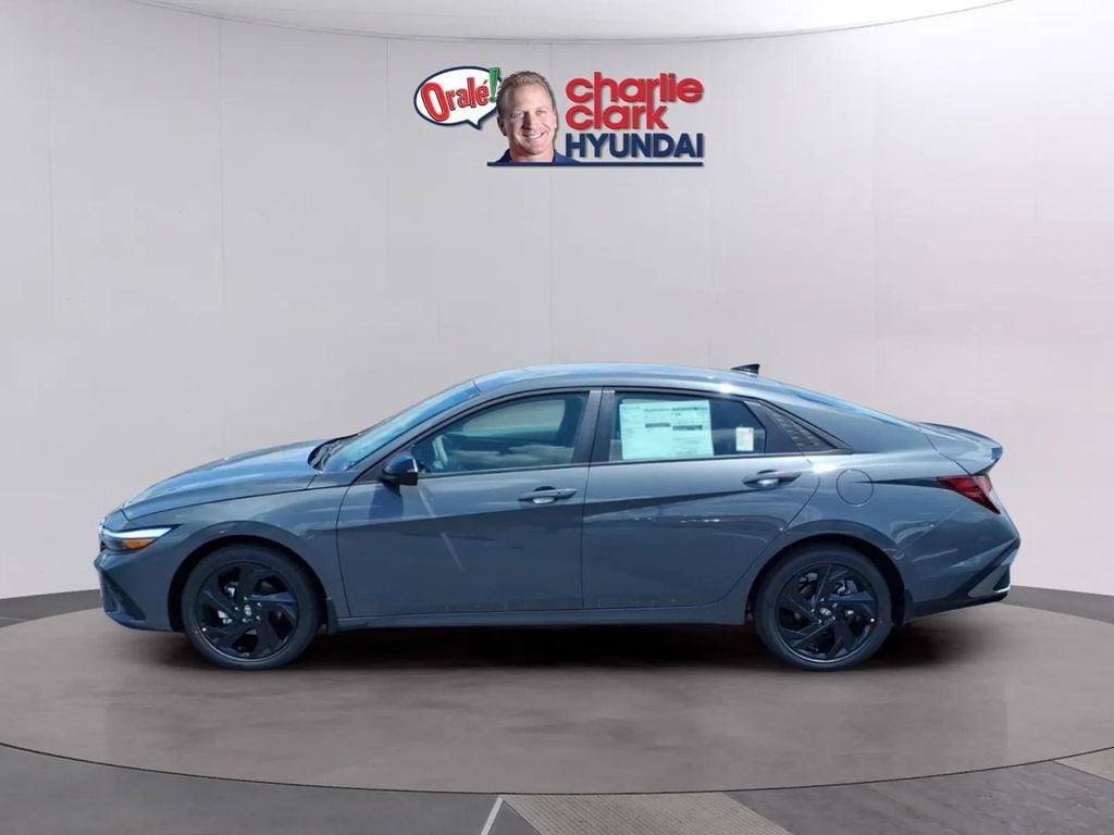New 2026 Hyundai Elantra SEL Sport Sedan
