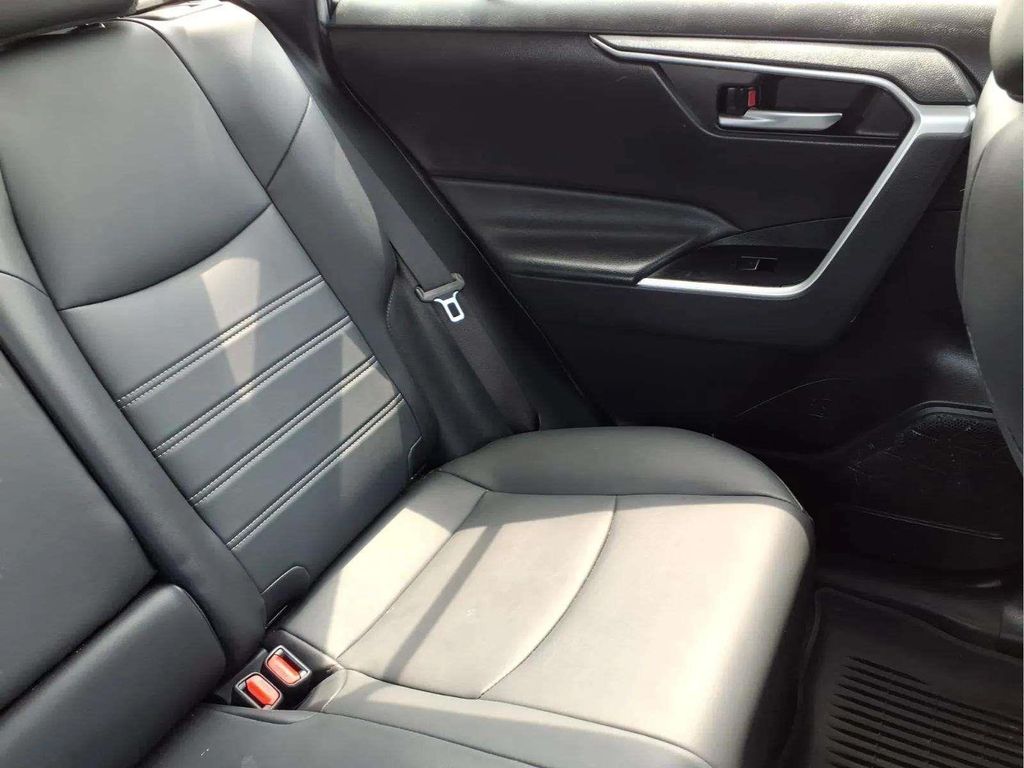 2023 Toyota RAV4 XLE Premium - Photo 18