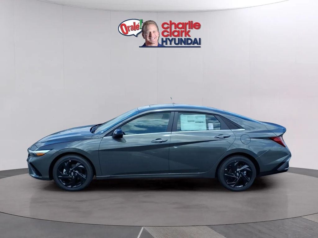 New 2026 Hyundai Elantra SEL Sport Sedan