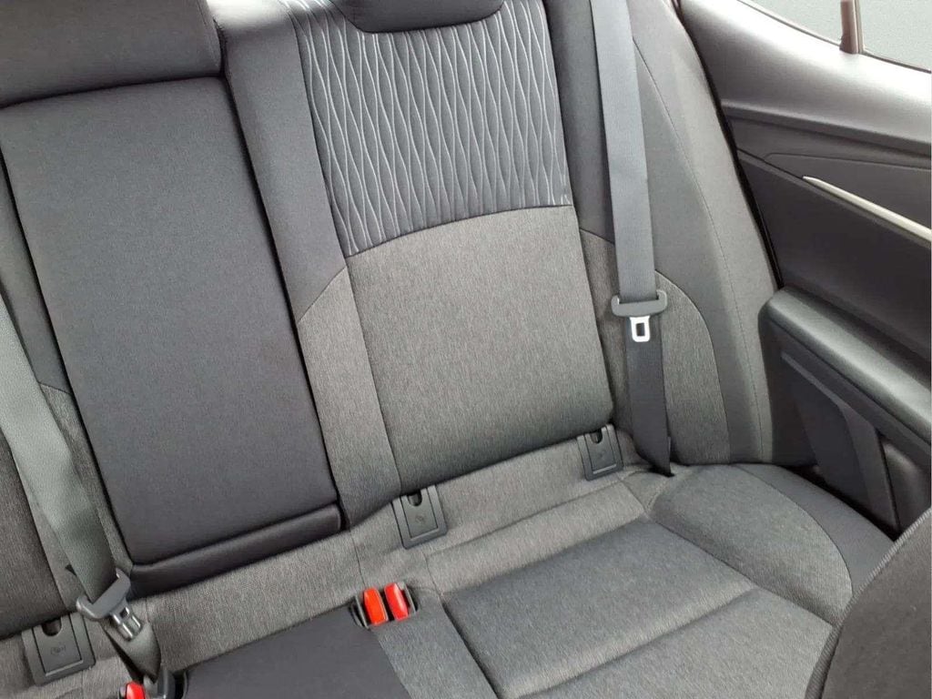 2026 Toyota Camry LE - Photo 17