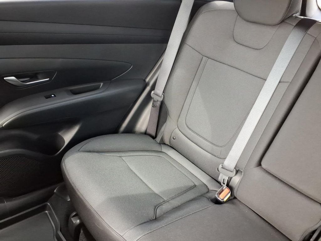 2026 Hyundai Tucson SE - Photo 16
