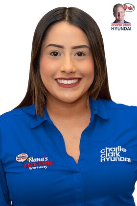 Staff member Joselyn Reyes from ID_ff2363