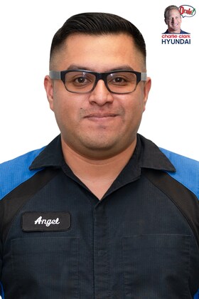 Staff member Angel Garcia from ID_99e3ee