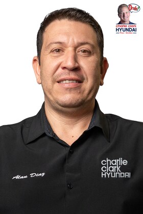 Staff member Alan Diaz from ID_a64f23