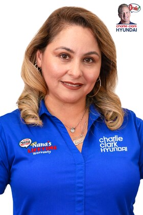 Staff member Esperanza Aguirre from ID_7eb678