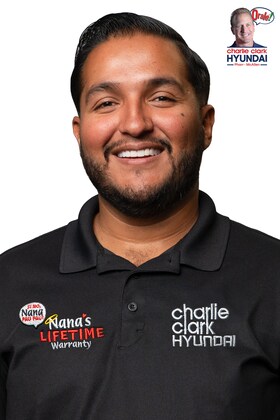 Staff member Roberto Herrera from ID_a64f23