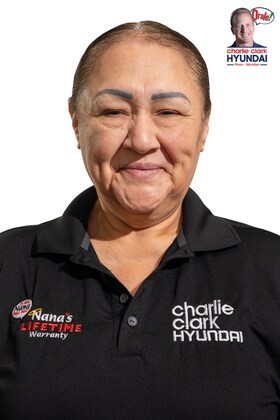 Staff member Irma Alvarado from ID_73b7f5