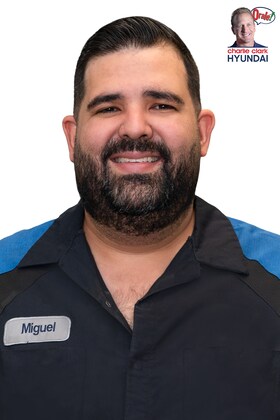 Staff member Miguel Martinez from ID_99e3ee