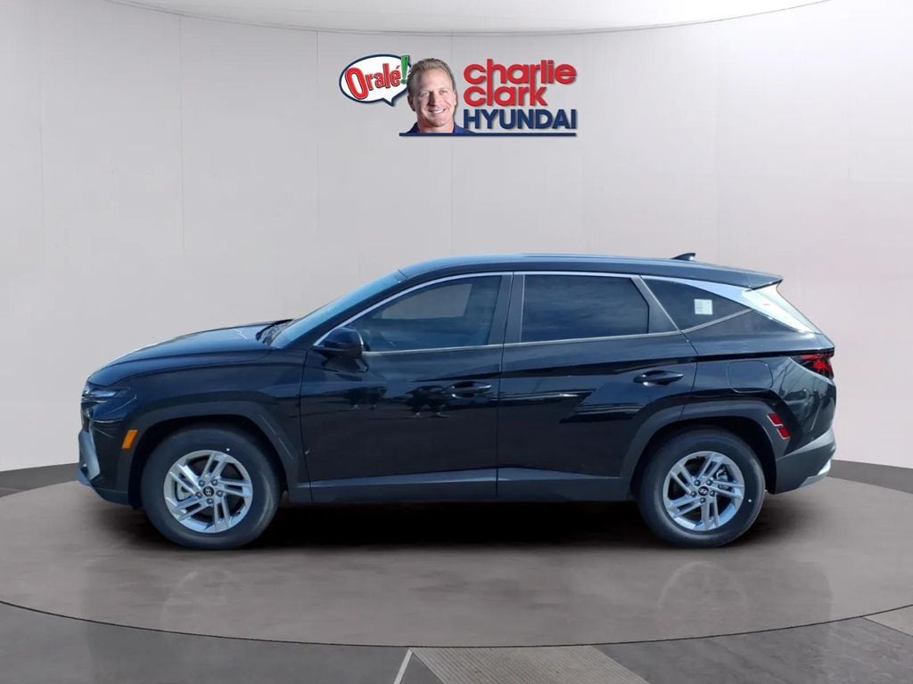 New 2026 Hyundai Tucson SE FWD SUV
