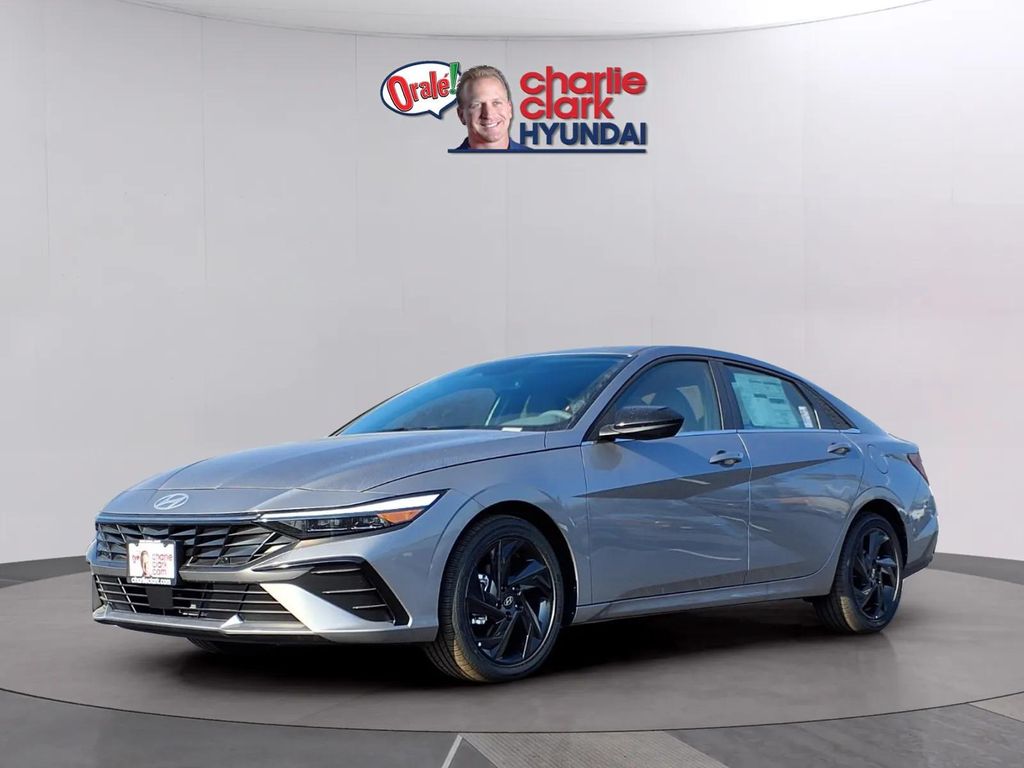New 2026 Hyundai Elantra SEL Sport