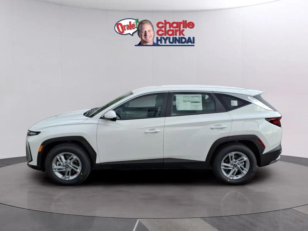 New 2026 Hyundai Tucson SE FWD SUV