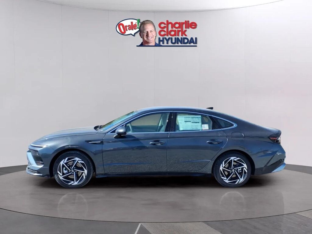 New 2026 Hyundai Sonata SEL Sport Sedan