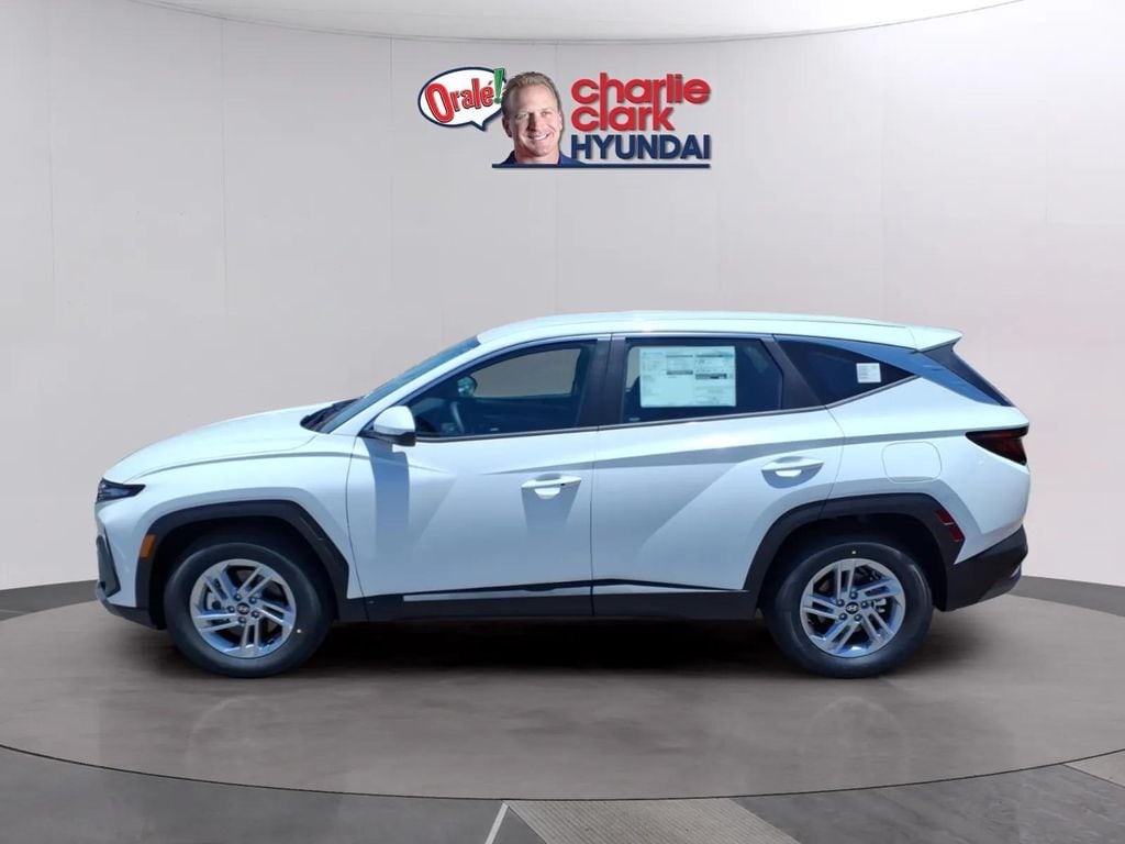 New 2026 Hyundai Tucson SE FWD SUV